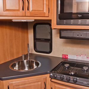 CA Large Motorhome – 7 Berth – sink