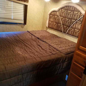 CMH Arista Bunkhouse – 7 to 8 Berth – bed