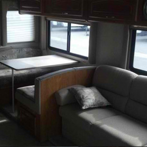 CMH Fiesta Bunkhouse – 7 to 8 Berth – dinette