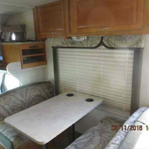 CMH Fleetwood Jamboree GT – 6 to 8 Berth – dinette