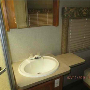 CMH Fleetwood Jamboree GT – 6 to 8 Berth – sink