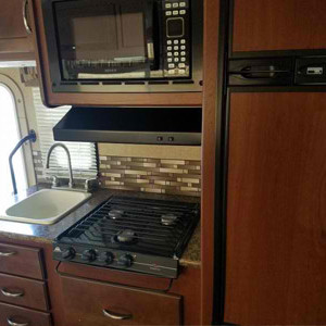 CMH Thor – 5 to 6 Berth – sink & stove