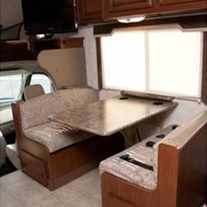 El Monte Cabover Style FS31 Slideout RV – 8 Berth – dinette