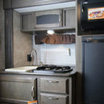 BT Jeep + Hymer Touring – 3 Berth – kitchen