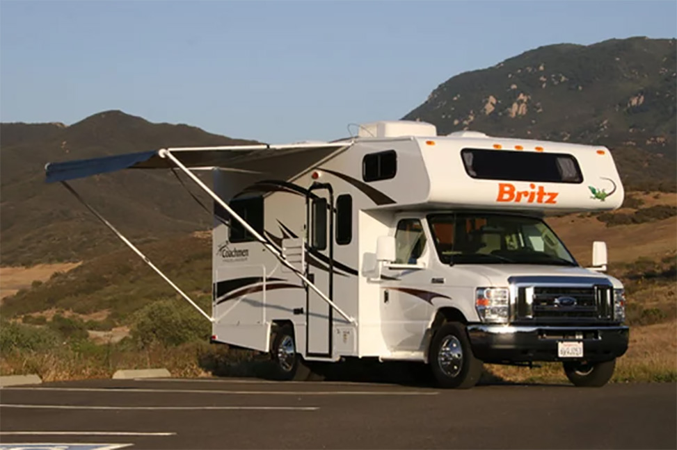 Britz Motorhome-4-Berth-Awning (3)