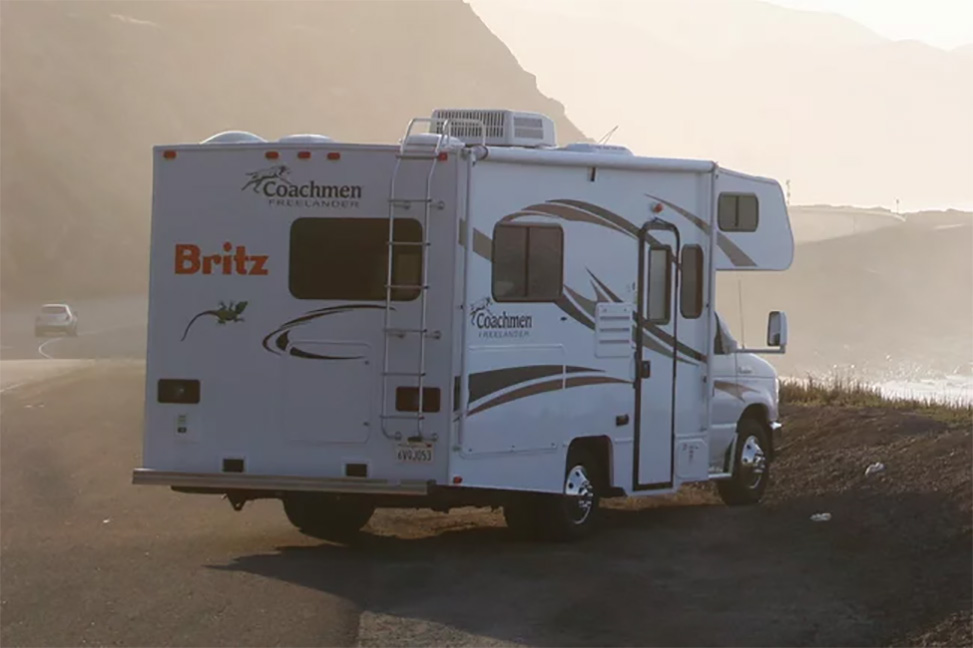 Britz Motorhome-4-Berth-Exterior-Photo (3)