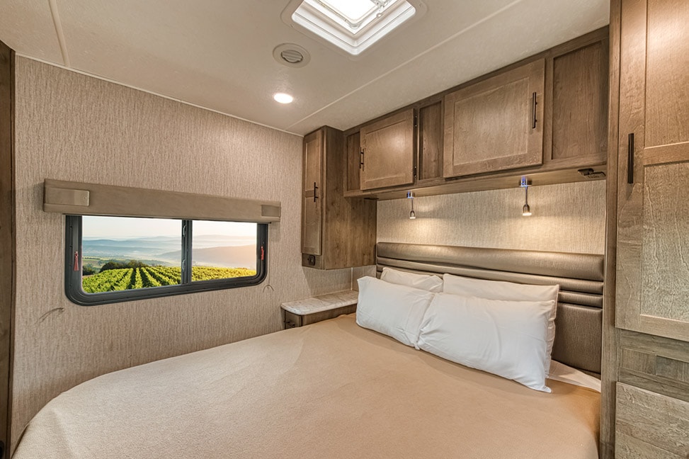 El Monte RV Class C Large-Interior_bedroom_bed