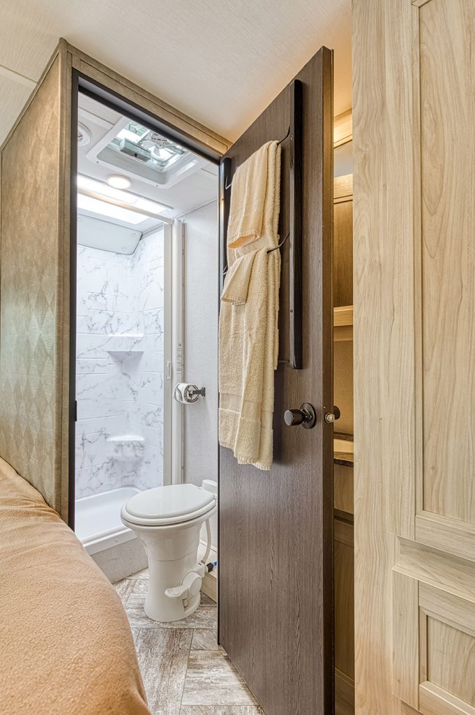El Monte RV Class C Small-Interior_bathroom_shower_toilet