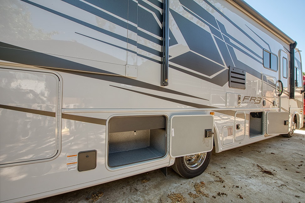 Road Bear RV Class A 30-32' With Slide-Out-Exterior_cargo_storage