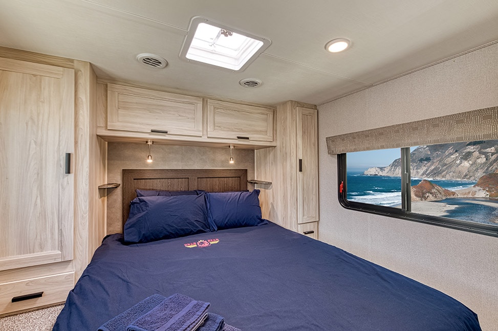 Road Bear RV Class C 29-31' With Slide-Out-Interior_bedroom_bed