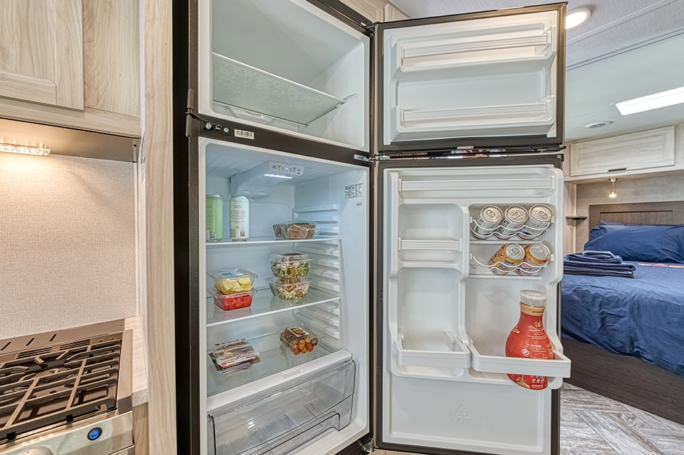 Road Bear RV Class C 29-31' With Slide-Out-Interior_kitchen_refrigerator