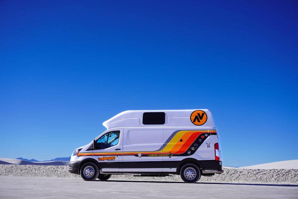 Travellers Autobarn Hi5 Campervan-5-Berth-Exterior (2)