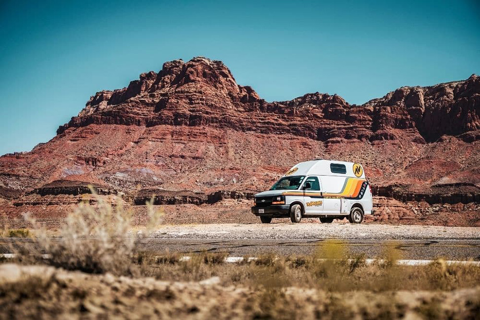 Travellers Autobarn Hitop Campervan-3-Berth-Scenic-Photo (4)